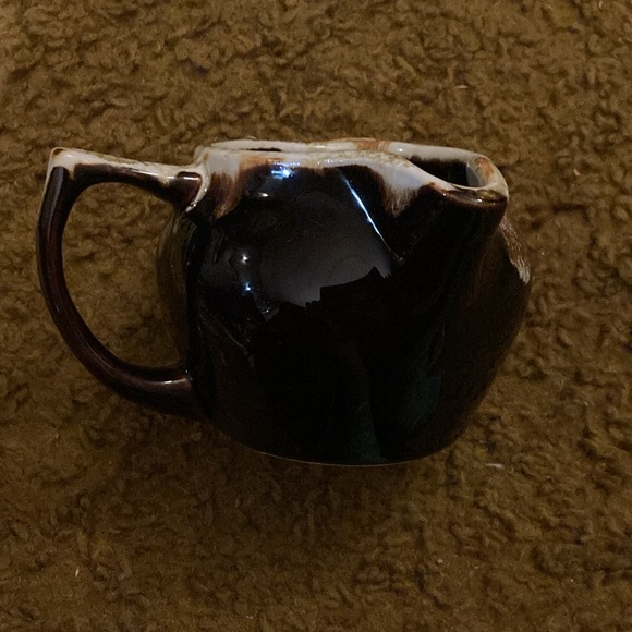 Gravy bowl by Pfaltzgraff in brown and cream - Picture 5 of 6